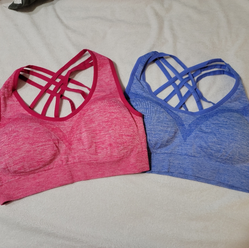 AKAMC 2 Pack Women's Medium Support Cross Back Wirefree Removable Cups Sport